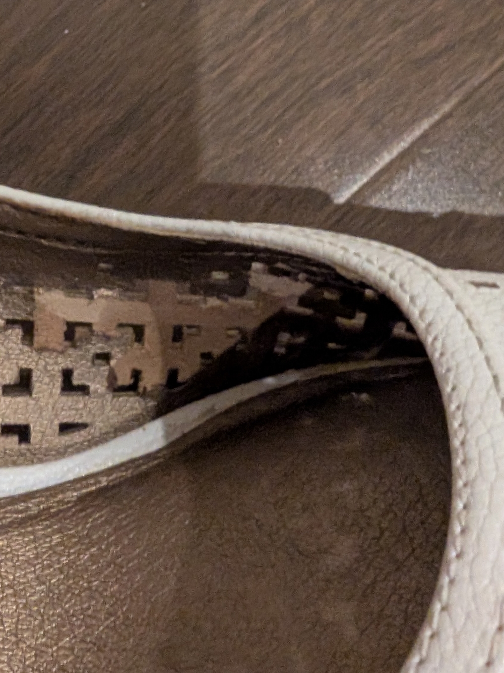 Lifestride Womens White Perforated Shoes - Picture 6 of 8